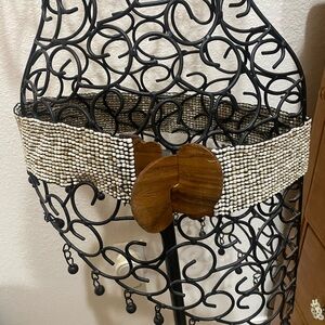 Beaded Natural Wood Buckle Waist Belt - Neutral Cream & Brown